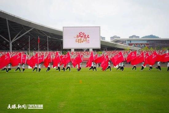 舒波莫廷34岁，和拜仁合同本赛季结束后到期，本赛季至今出场16次，4次首发，打进3球。